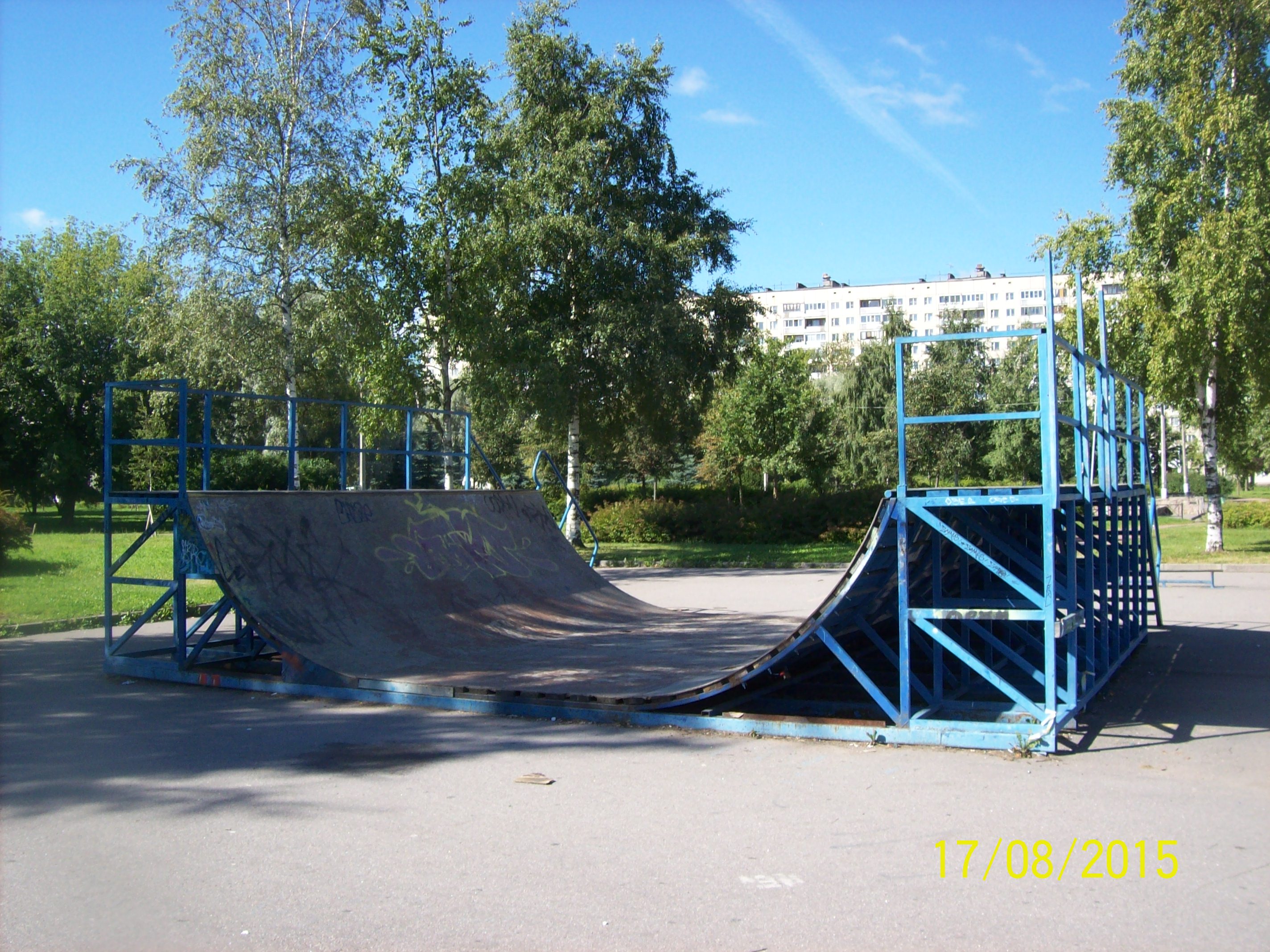 100_2560